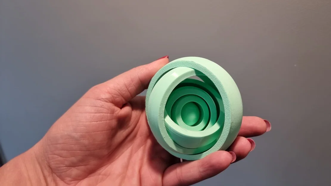Gyroid fidget spinner - Image 1