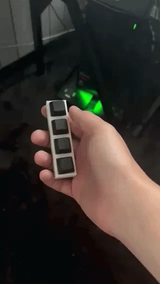 Đồ chơi Fidget bàn phím 4 nút - 4-Key Cap Clicker - Image 2