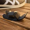 Đón gót giày (shoehorn) mini phong cách low poly - Thumbnail 2