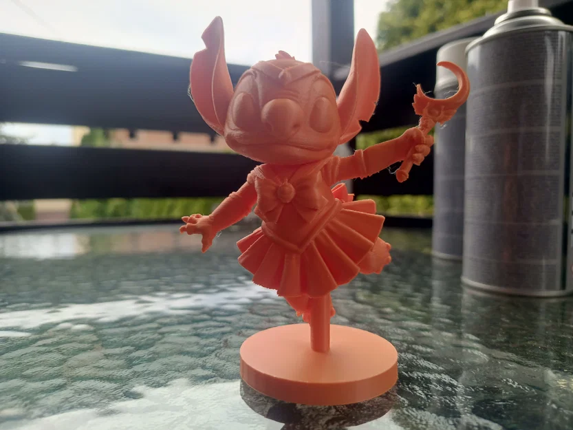 Mô hình Stitch hóa trang Sailor Moon độc đáo - Image 3