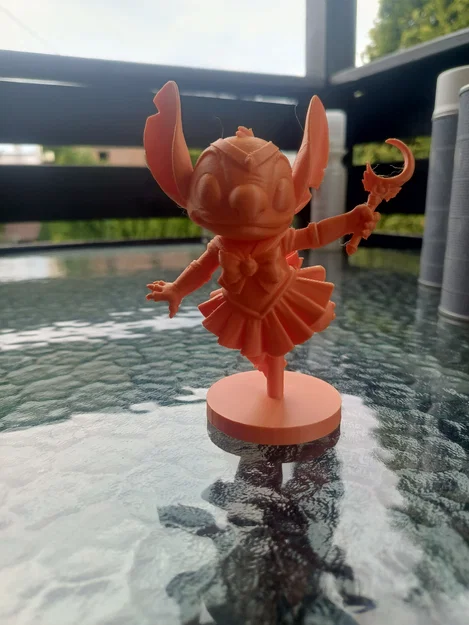 Mô hình Stitch hóa trang Sailor Moon độc đáo - Image 4