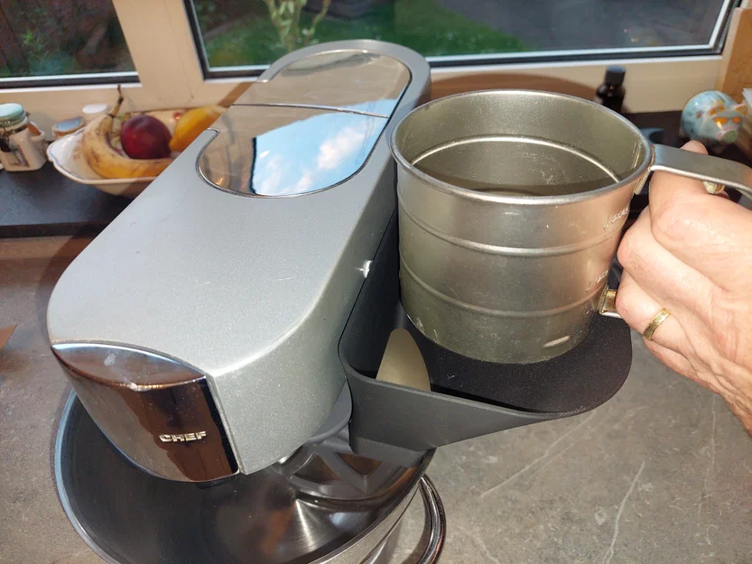 Phễu đổ nguyên liệu cho máy đánh trứng KENWOOD (tô inox 23,5 cm) - Image 1