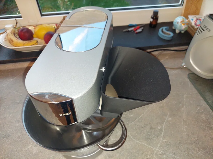Phễu đổ nguyên liệu cho máy đánh trứng KENWOOD (tô inox 23,5 cm) - Image 3