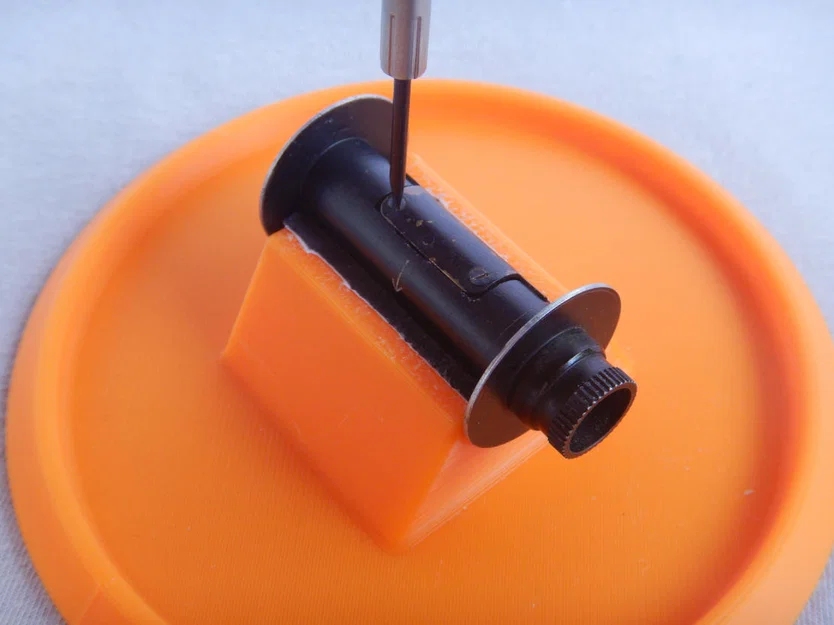 Khối lắp ráp và tháo rời lõi cuộn phim - Image 1