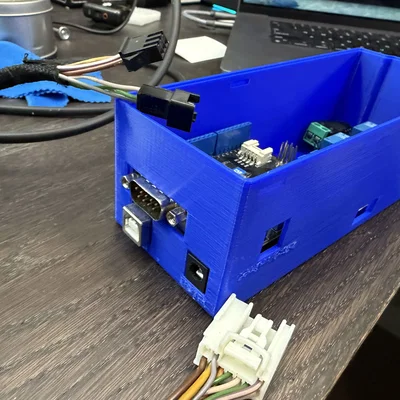 Hộp đựng Arduino Uno tích hợp CAN-bus và Relay cho dự án độ xe
