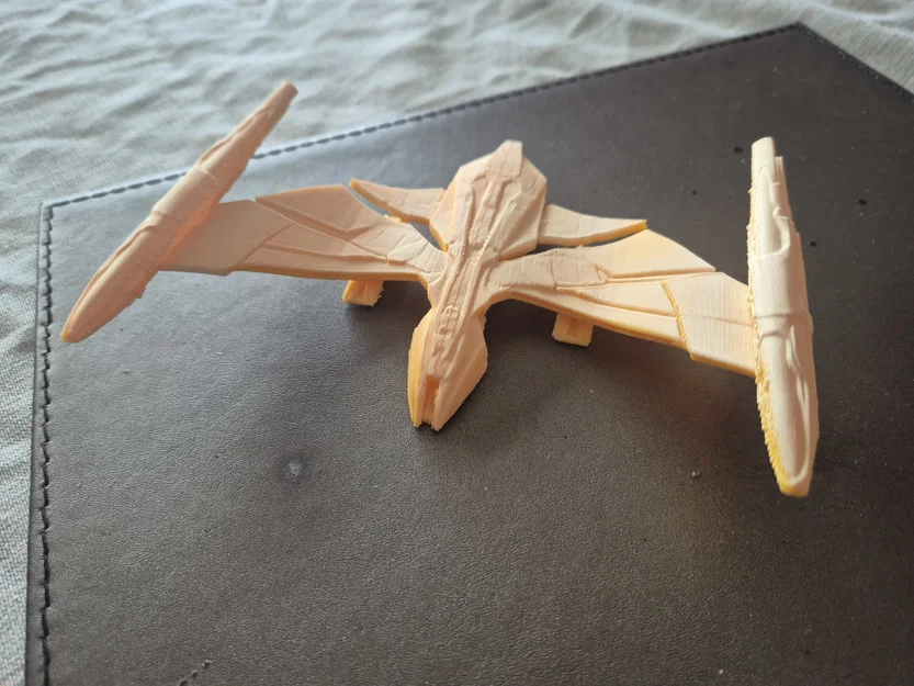 Mô hình tàu chiến Sanctus của phe Romulan trong Fleet Command - Image 2
