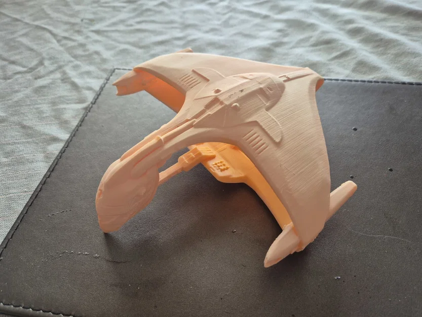 Mô hình tàu chiến D'Deridex lớp Warbird của phe Romulan (Star Trek Fleet Command) - Image 2