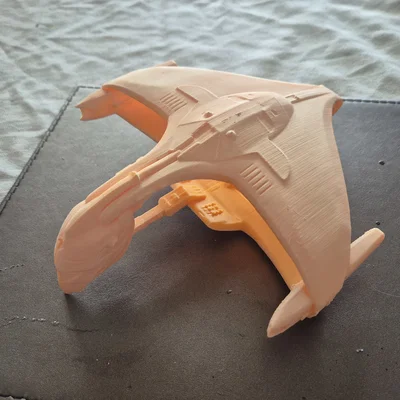 Mô hình tàu chiến D'Deridex lớp Warbird của phe Romulan (Star Trek Fleet Command)