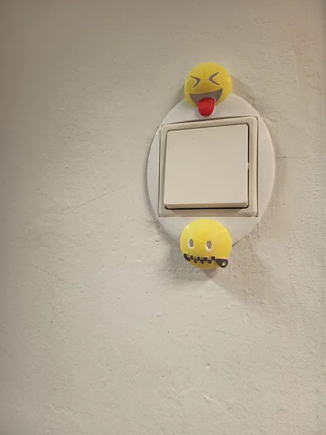 Khung trang trí công tắc đèn hình Emoji dễ thương in 3D - Image 1