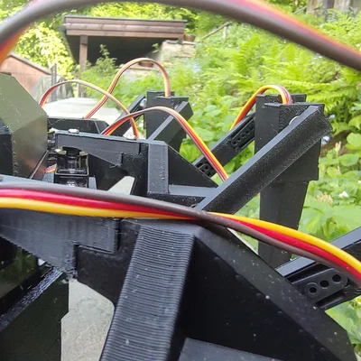 Hexapod - Robot 6 chân chi phí dưới 100€