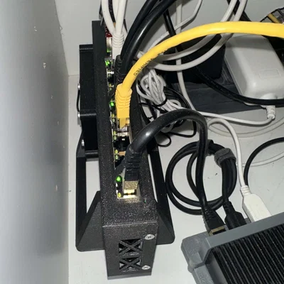 Vỏ hộp (Case) có quạt tản nhiệt cho Switch K0802WS