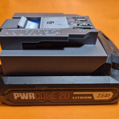 Bộ chuyển đổi pin Skil Pwrcore 20 dùng cho máy công cụ Dewalt