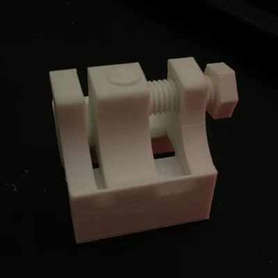 Ê-tô mini (Small VISE) in 3D – Dụng cụ hỗ trợ lắp ráp linh kiện nhỏ
