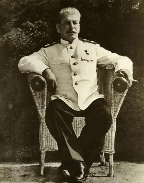 Mô hình 3D Josef Stalin (tỷ lệ 1:35) phục vụ sa bàn quân sự - Image 2