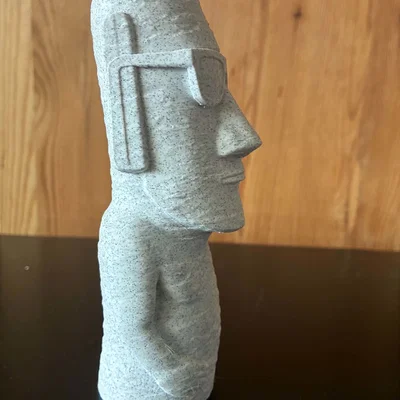 Moai Coolios - Tượng Moai đeo kính cực ngầu