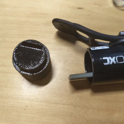 Nắp cao su che cổng sạc đèn xe đạp Volt100XC (In 3D)