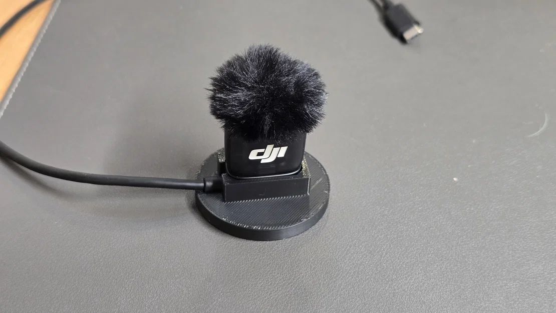 Đế giữ sạc cố định cho DJI Mic 3 (DJI Mic 3 Charger Base) - Image 1