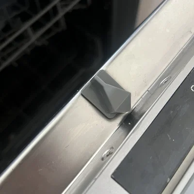 Miếng đệm giữ cửa máy rửa bát (Dishwasher Door Spacer)