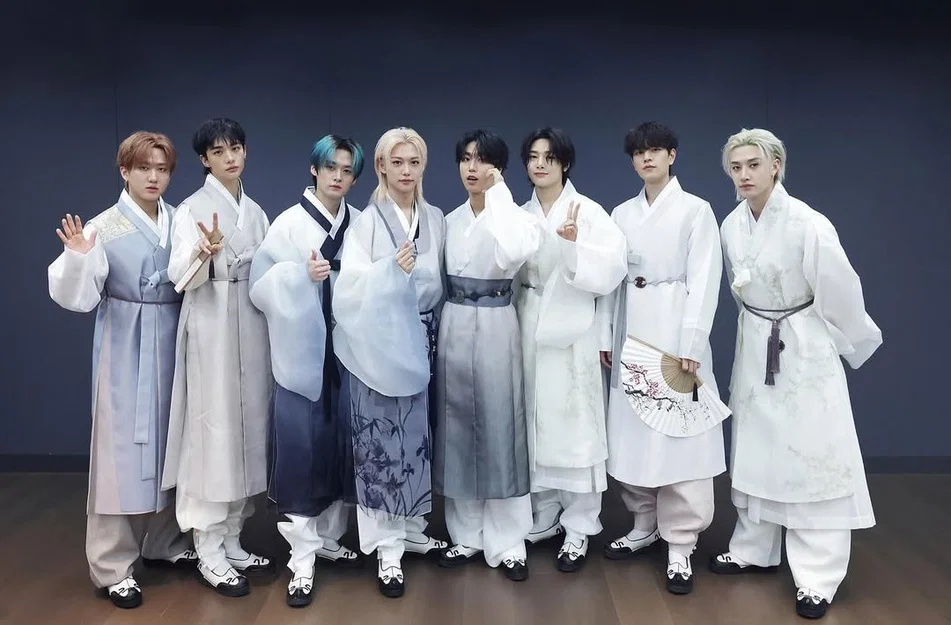 Đèn ngủ 360 độ Stray Kids Lithophane độc đáo - Image 4