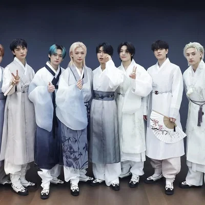 Đèn ngủ 360 độ Stray Kids Lithophane độc đáo