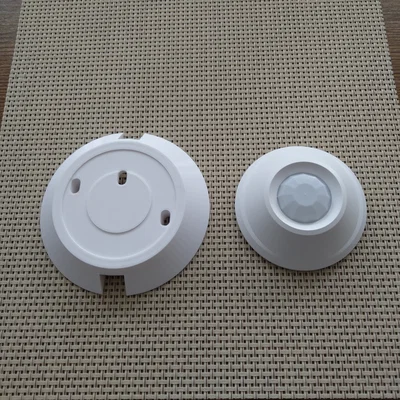 Đế gắn cảm biến PIR hỗ trợ nẹp điện Kopos 17x17 và phụ kiện nối góc 90 độ