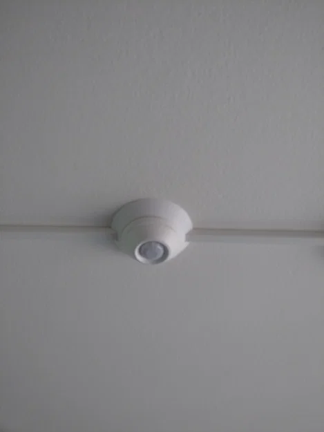 Đế gắn cảm biến PIR hỗ trợ nẹp điện Kopos 17x17 và phụ kiện nối góc 90 độ - Image 5