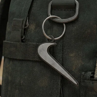 Móc khóa Nike Swoosh in 3D - Phụ kiện bền đẹp cho túi xách và chìa khóa