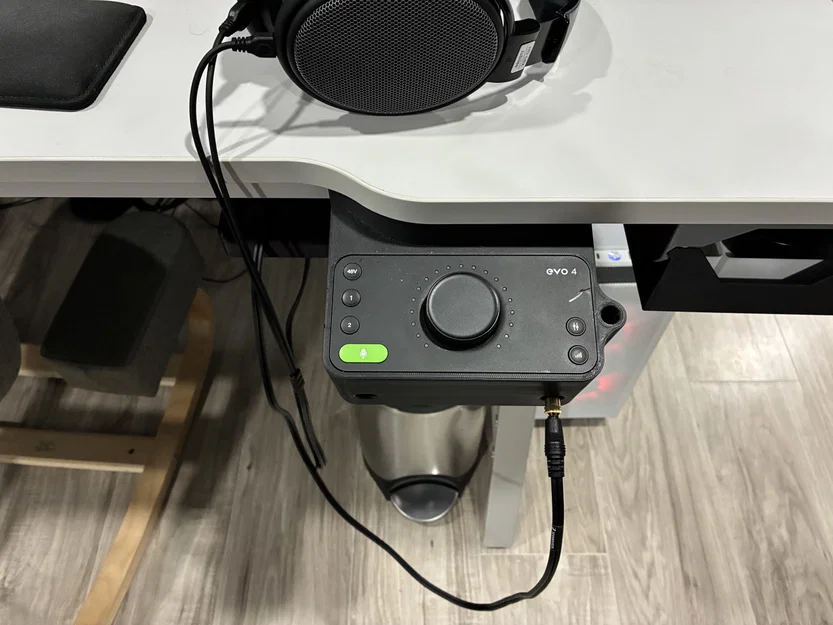 Giá treo dưới bàn Audient Evo 4 cho bàn IKEA Utespelare - Image 1