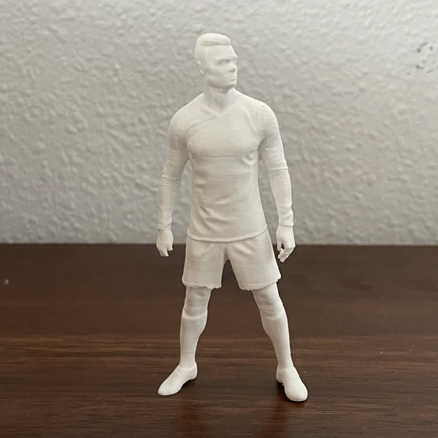 Mô hình in 3D Cristiano Ronaldo - Tượng CR7 để bàn độc đáo - Image 1