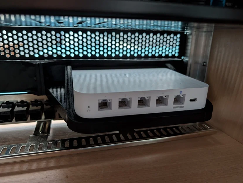 Giá treo tủ rack 19" 1U cho Unifi UGC Ultra - Image 2