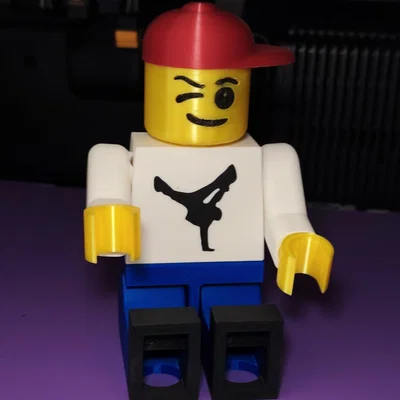 Mô hình Breakdancer kiểu LEGO