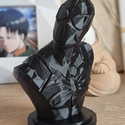 Tượng bán thân Spider-Man phong cách Low Poly - Marvel