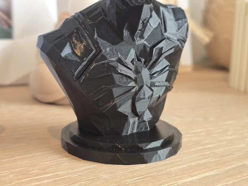 Tượng bán thân Spider-Man phong cách Low Poly - Marvel - Image 3