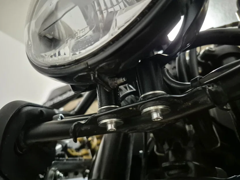 Bộ chuyển đổi (Adapter) nâng cao đèn pha cho Royal Enfield Himalayan 450 - Image 3
