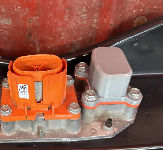 Nắp che cổng kết nối PTC cho pin Nissan Leaf - Image 2