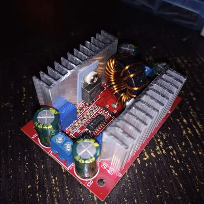 Mô hình thiết kế vỏ hộp cho mạch tăng áp Step up Buck converter 400W