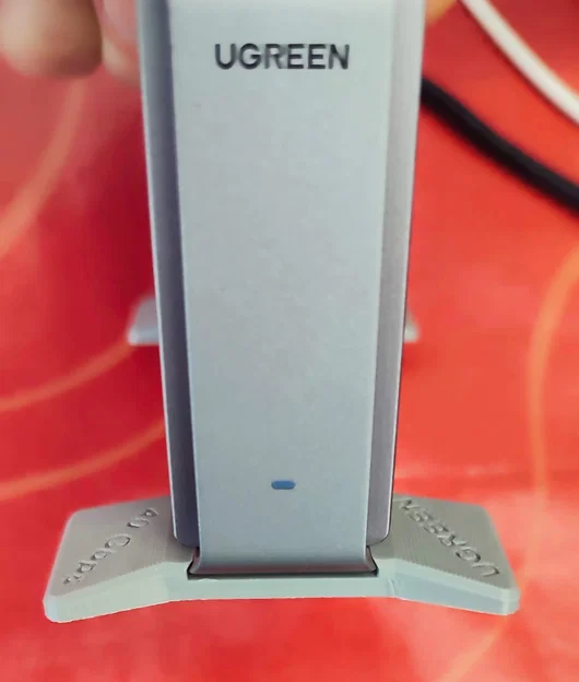Chân đế cho vỏ đựng ổ cứng UGREEN SSD 40Gbps - Image 2
