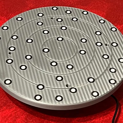 Bộ chuyển đổi bàn xoay Revopoint tích hợp các chấm đánh dấu