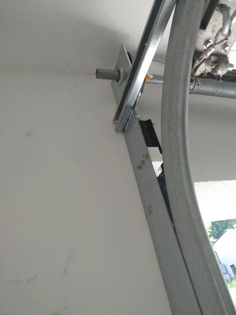 Giá đỡ cảm biến Satel MXD 300 cho cửa cuốn (cửa trượt) - Image 3