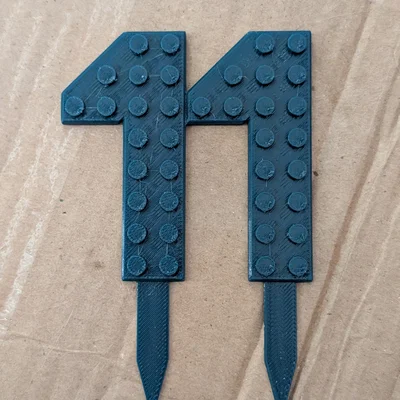Mô hình Cake Topper số 11 phong cách Lego in 3D độc đáo