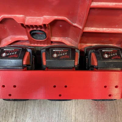 Giá treo pin Milwaukee M18 - Thiết kế 3 khay gọn gàng cho xưởng