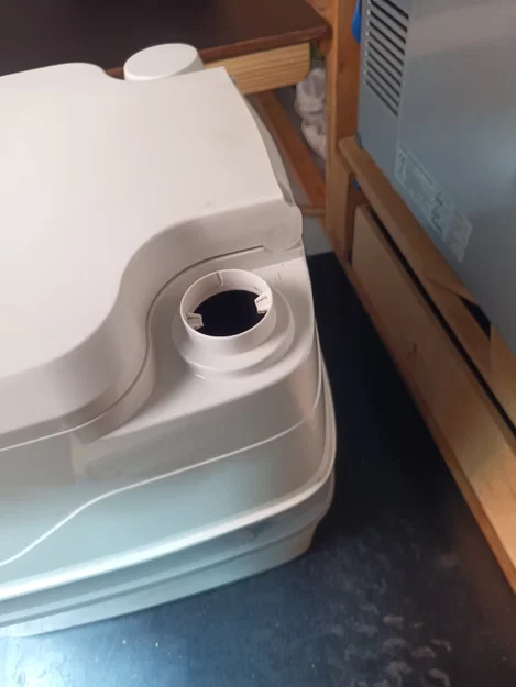 Phễu châm nước cho bồn cầu di động Thetford Porta Potti - Image 5