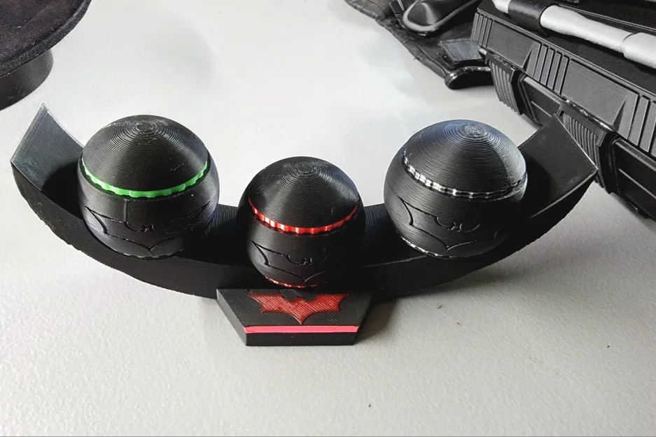 Đế trưng bày ống khói Batman Smoke Pellet - Image 1