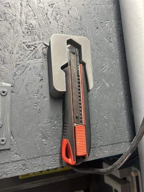 Giá treo nam châm cho dao rọc giấy Würth và hộp lưỡi thay thế - In 3D không cần support - Image 3