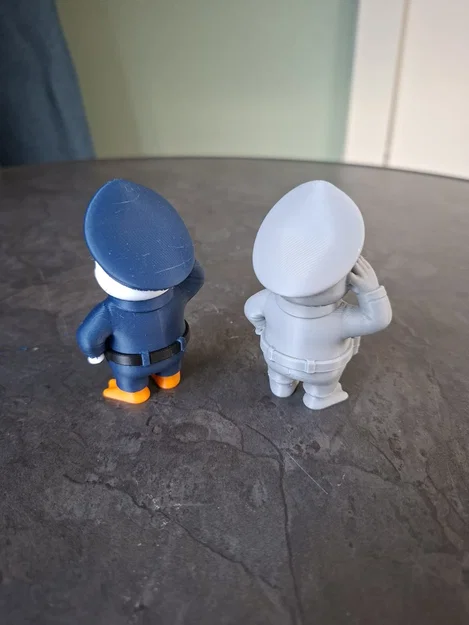 Mô hình chú vịt cảnh sát Officer Quackers - Image 4