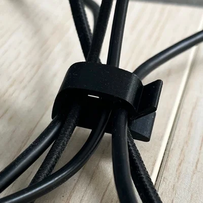 Kẹp giữ dây cáp (Cable Clip)