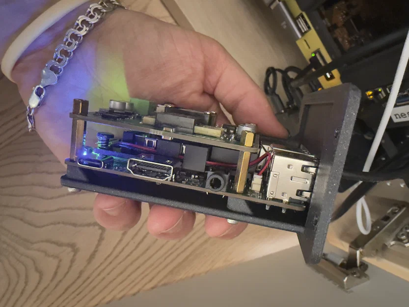 Lab Stack Module: Khung đỡ Radxa Rock 5A tích hợp PoE chuyên nghiệp - Image 2