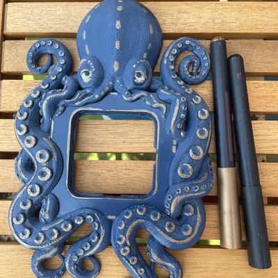 Ốp Công Tắc Trang Trí Hình Con Kraken