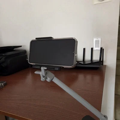 Giá đỡ điện thoại 3D linh hoạt với khớp xoay 360 độ