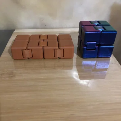 Fidget Cube - Đồ chơi xả stress độc đáo